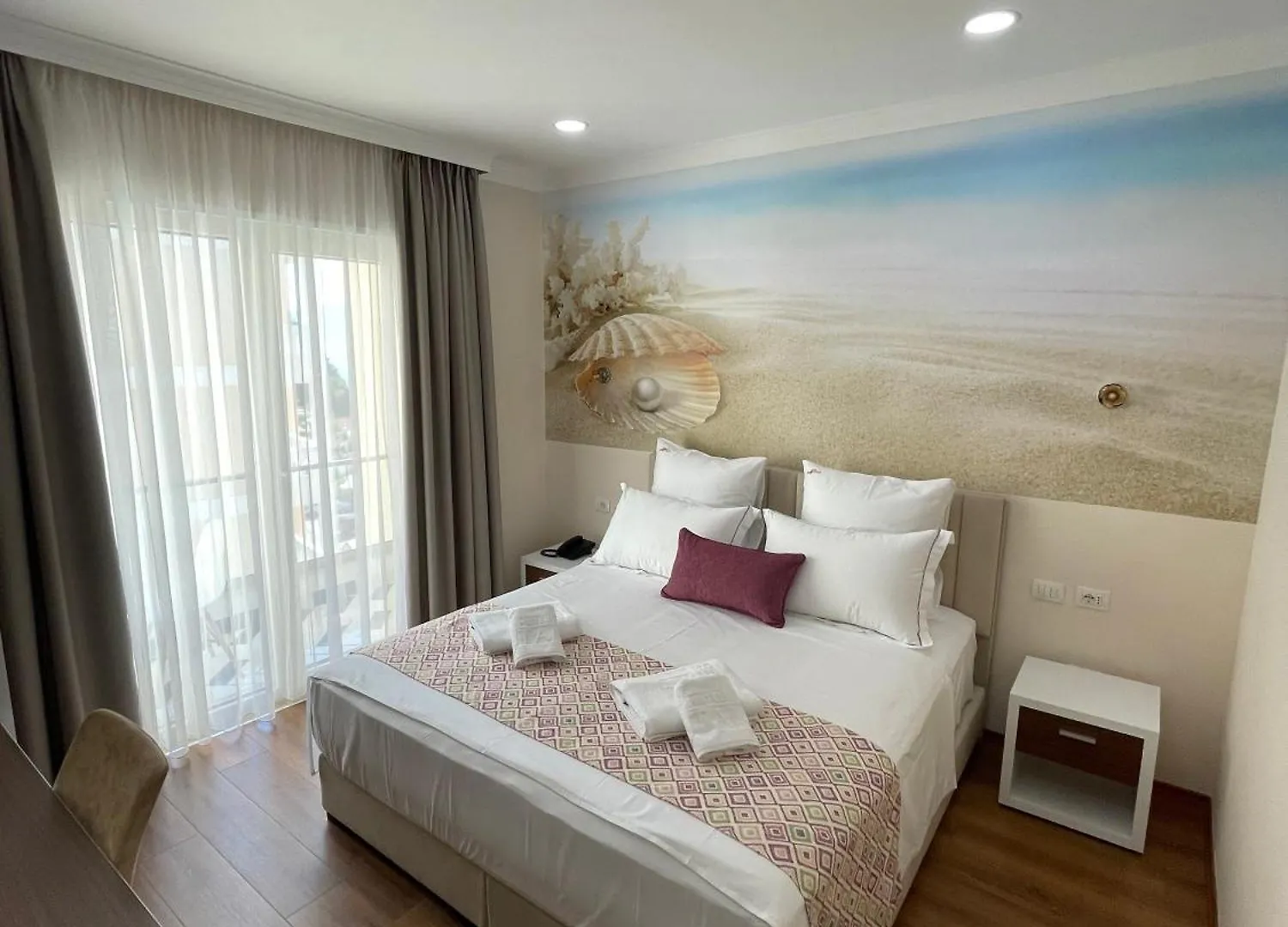 Hotel Britania Vlorë 4*,  Albania